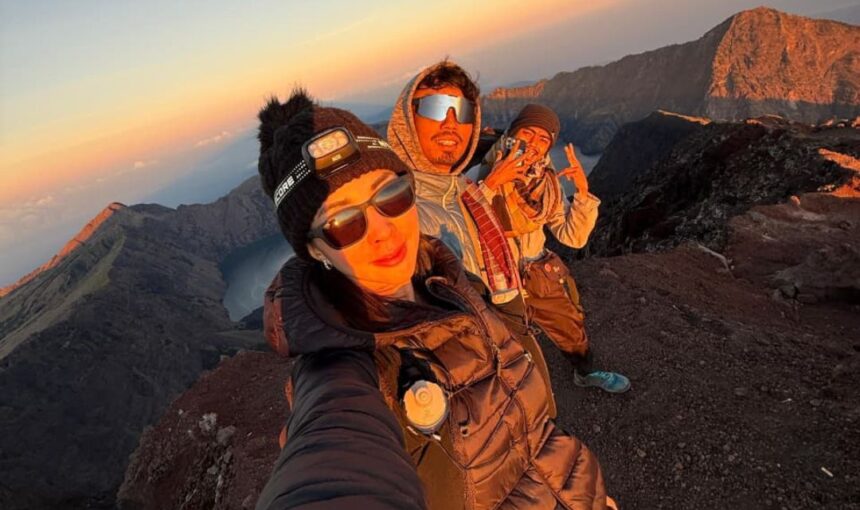 Best Mount Rinjani Trekking Package Options (2D1N, 3D2N & 4D3N)