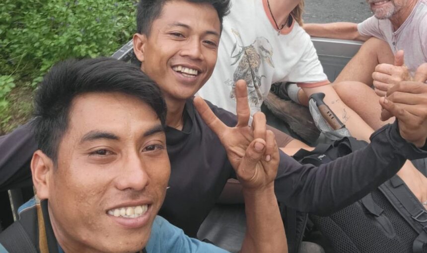 Why Choose a Local Mount Rinjani Trekking Package?