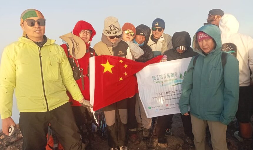 Why Booking a Local Mount Rinjani Trekking Package Gives You the Best Experience